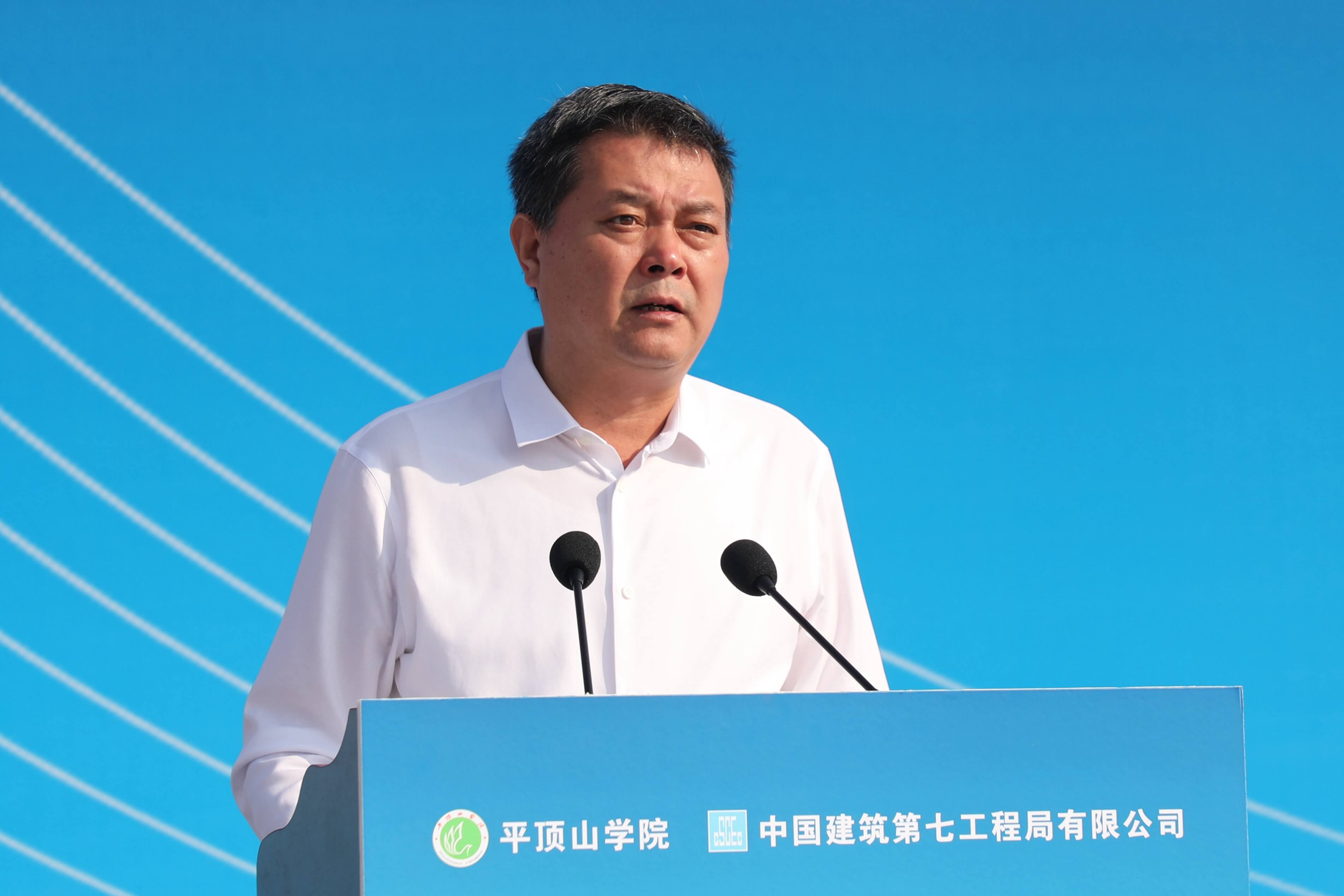 市长李明俊讲话(摄影陈留彪)