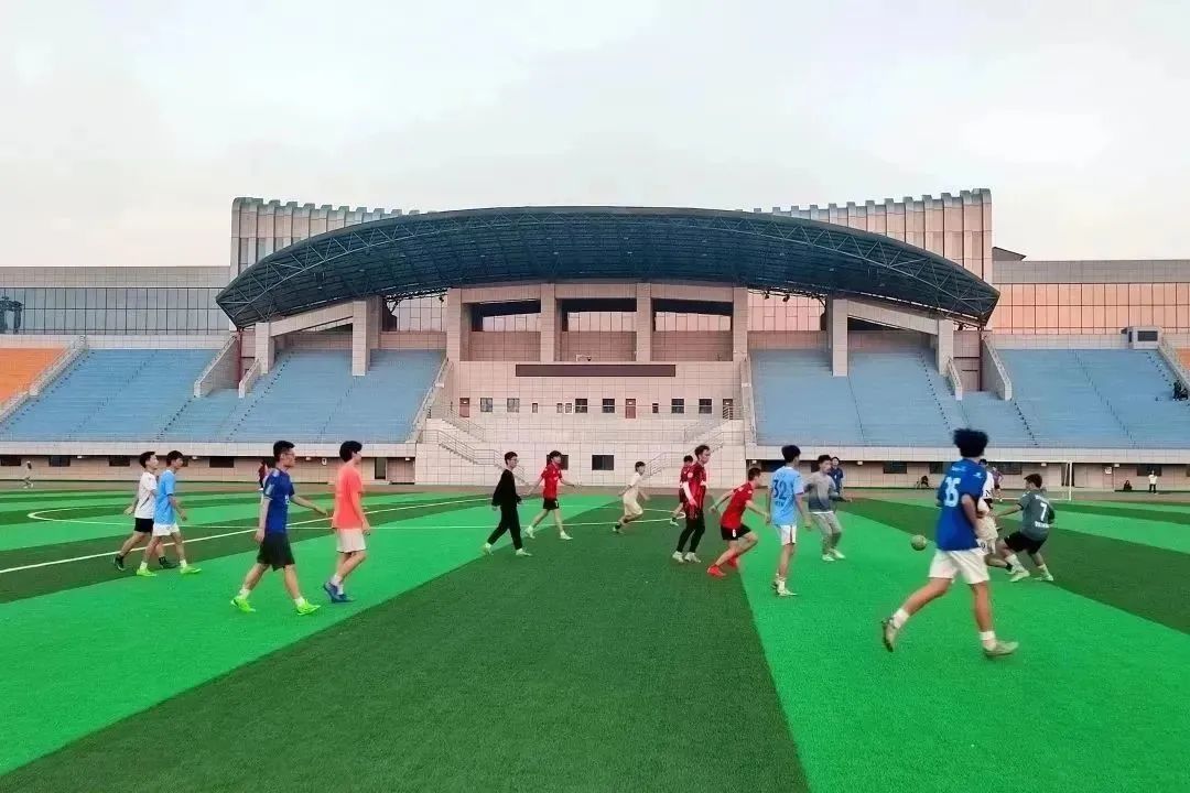 郑航融媒60