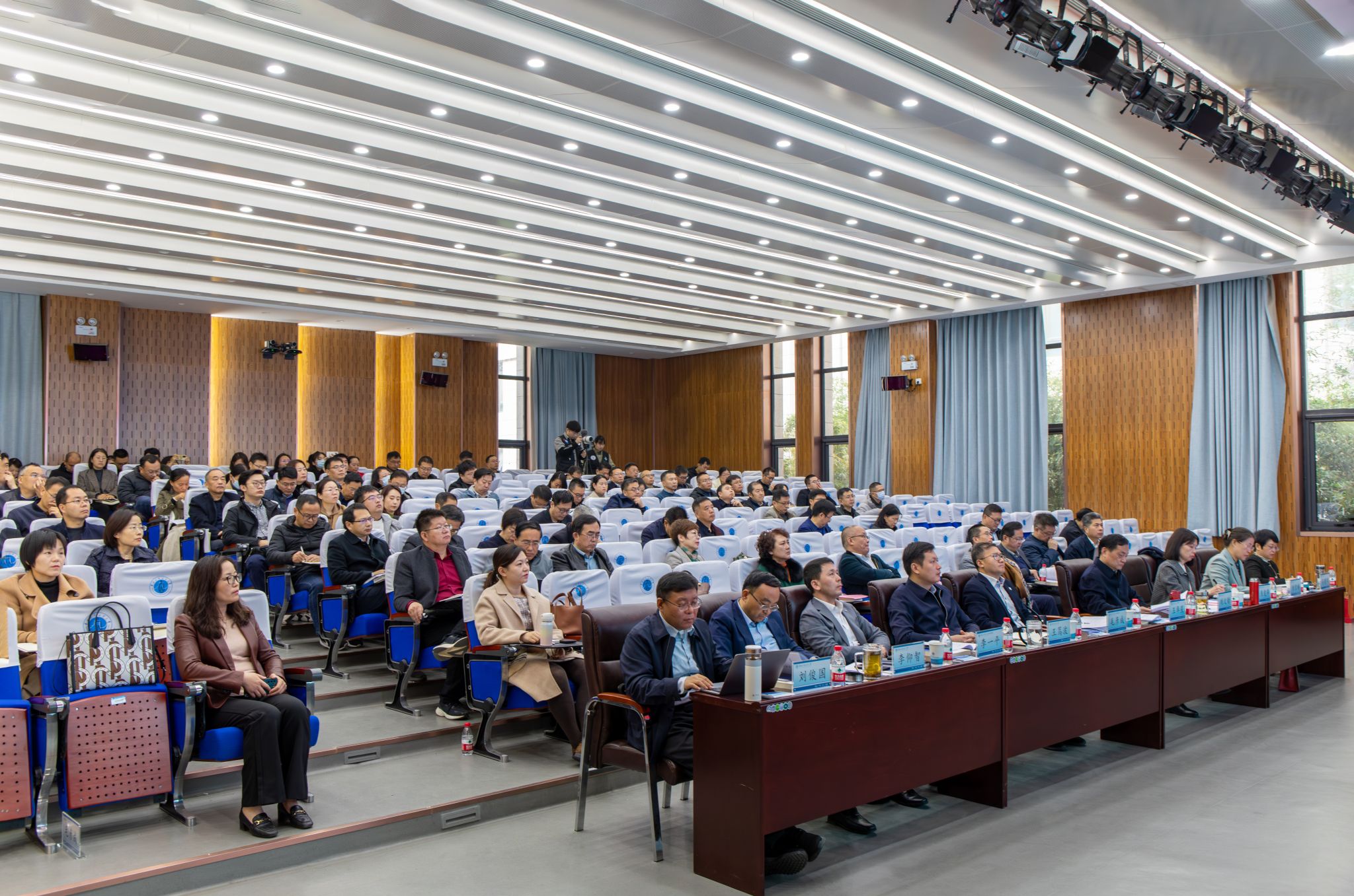 华北水利水电大学举办国际化工作会议暨国际化能力提升培训班2