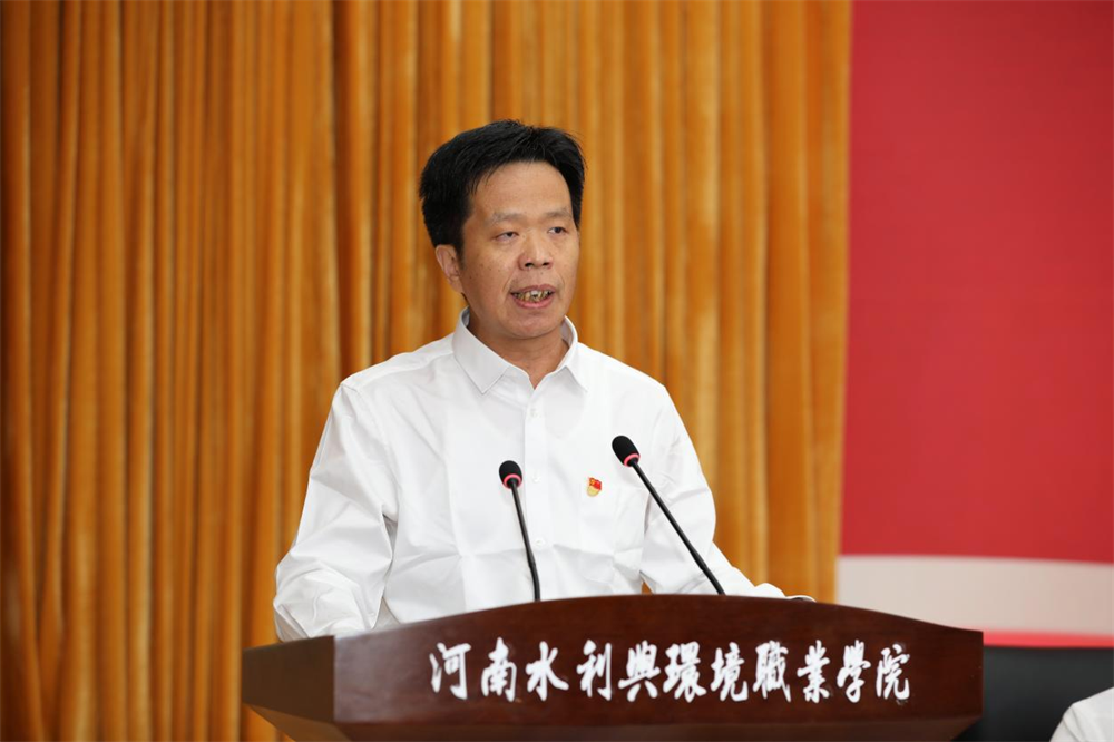 【启航新程 踔厉奋发】我校举行2022级新生开学典礼2