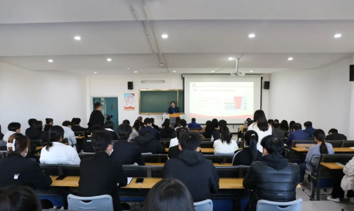三门峡社会管理职业学院2