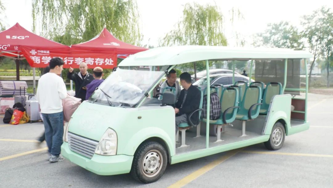 南阳工艺美术职业学院8