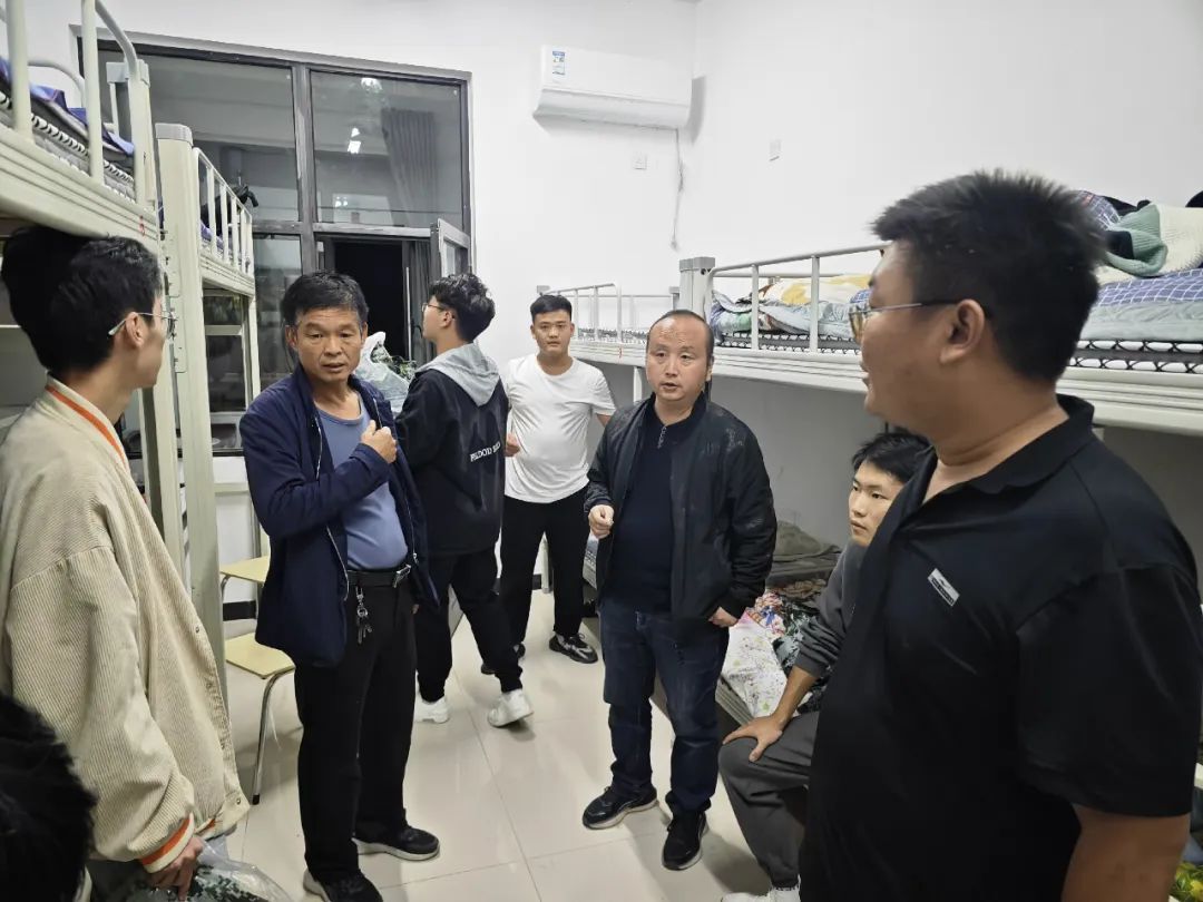 南阳工艺美术职业学院21